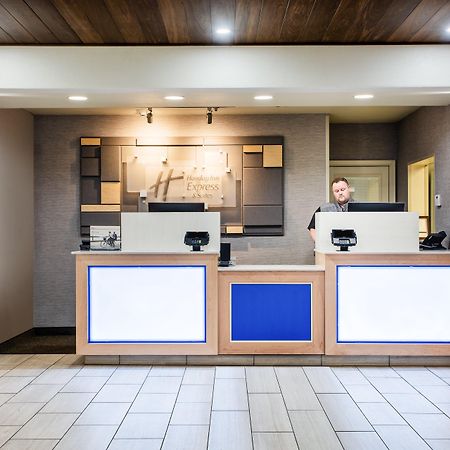 Holiday Inn Express Hotel & Suites Lewisburg By Ihg Exterior photo