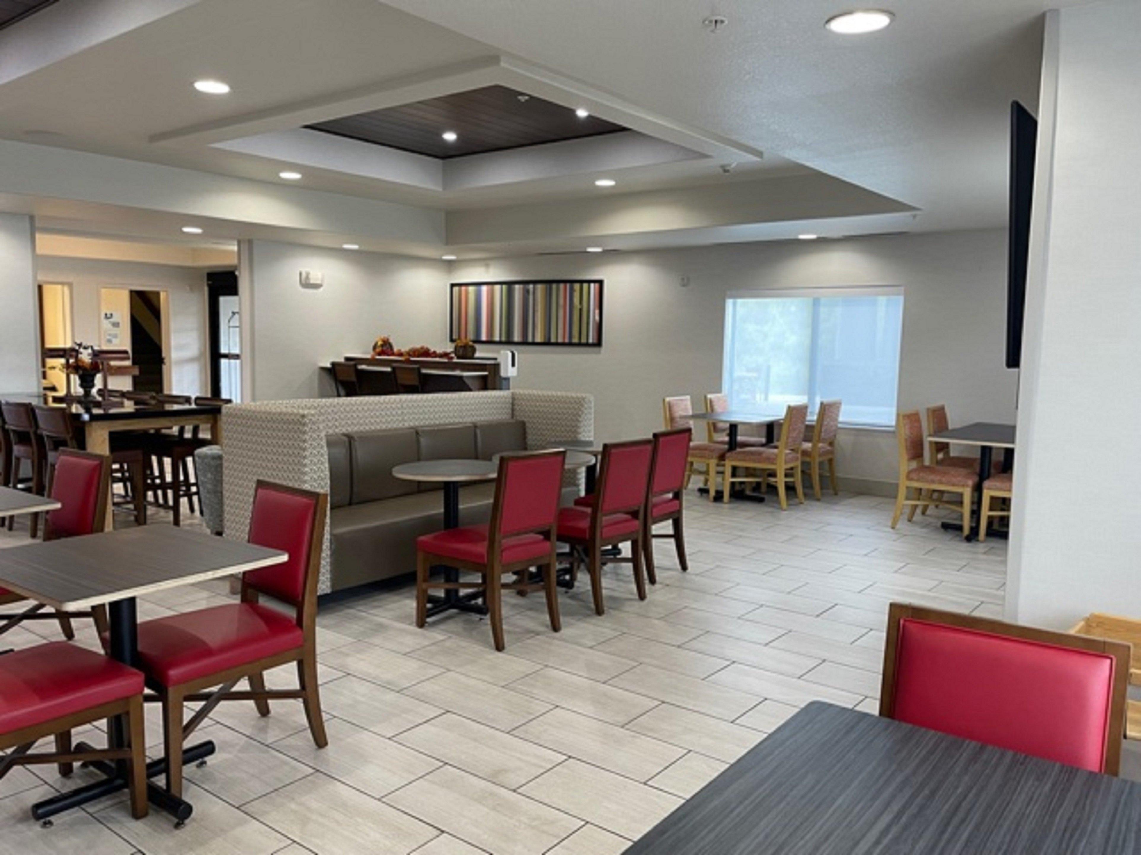 Holiday Inn Express Hotel & Suites Lewisburg By Ihg Exterior photo
