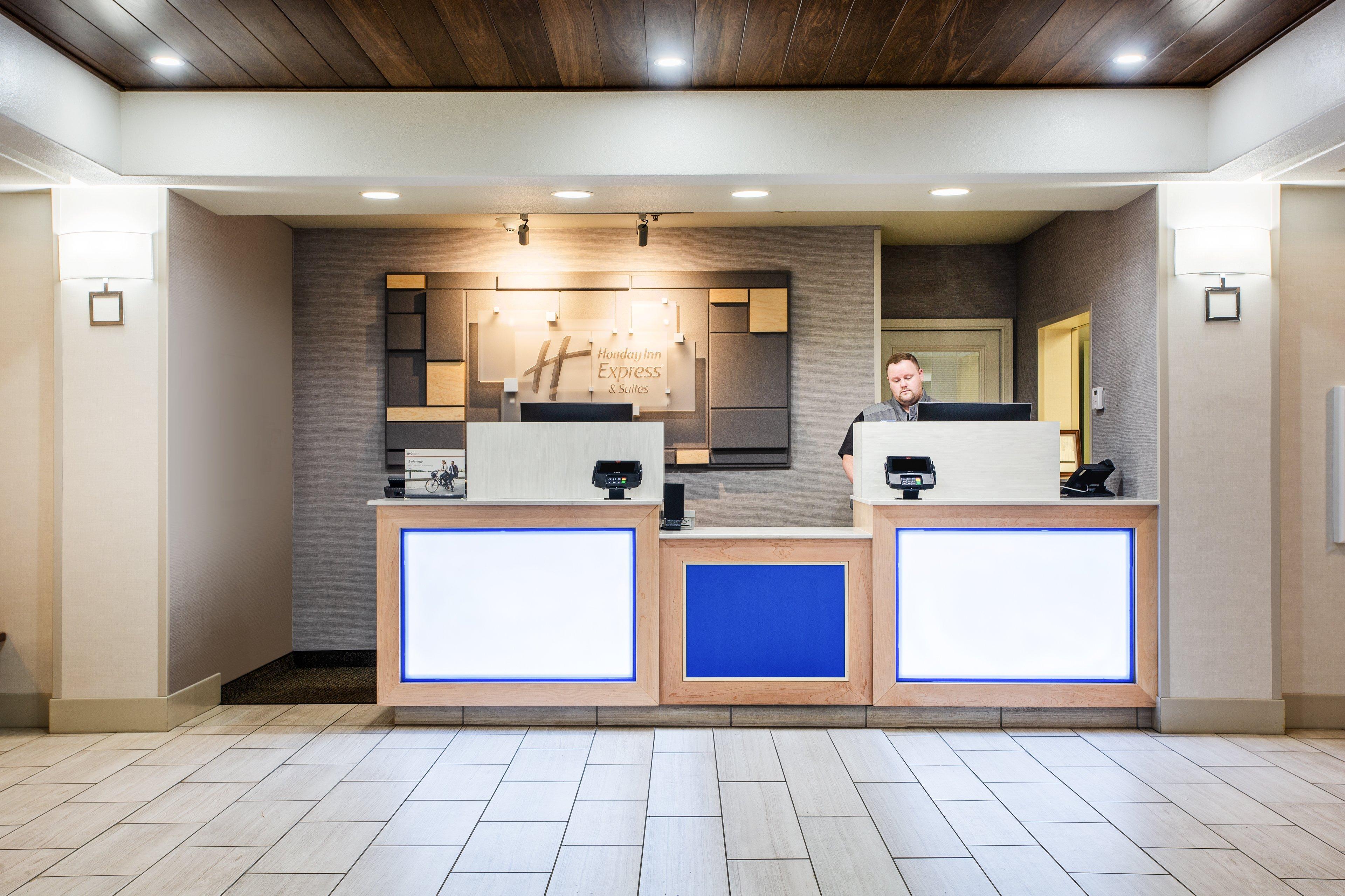 Holiday Inn Express Hotel & Suites Lewisburg By Ihg Exterior photo